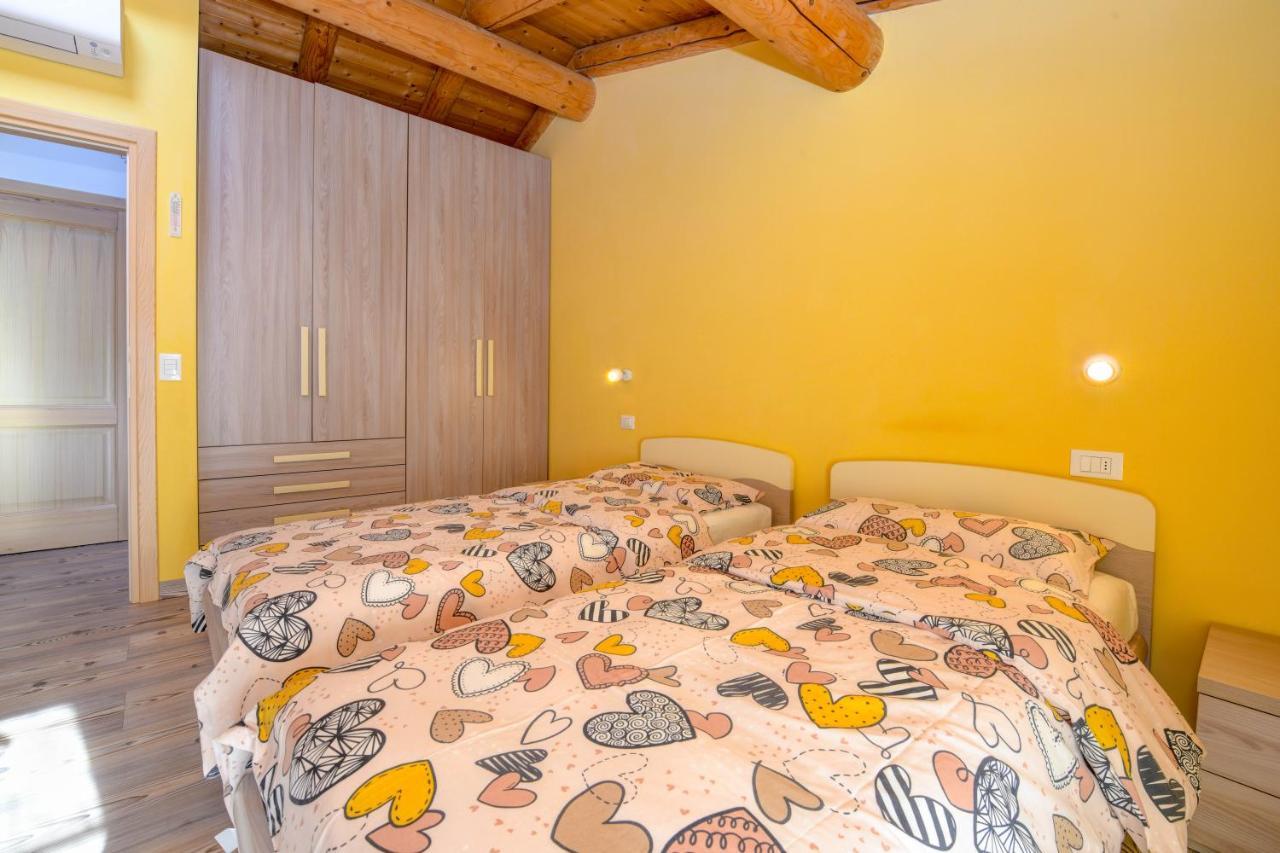 Casa Nel Borgo - Il Gufo Apartman Tremosine Kültér fotó